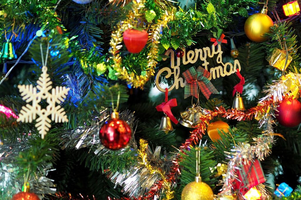 christmas tree, decorate christmas tree, festival-1081320.jpg